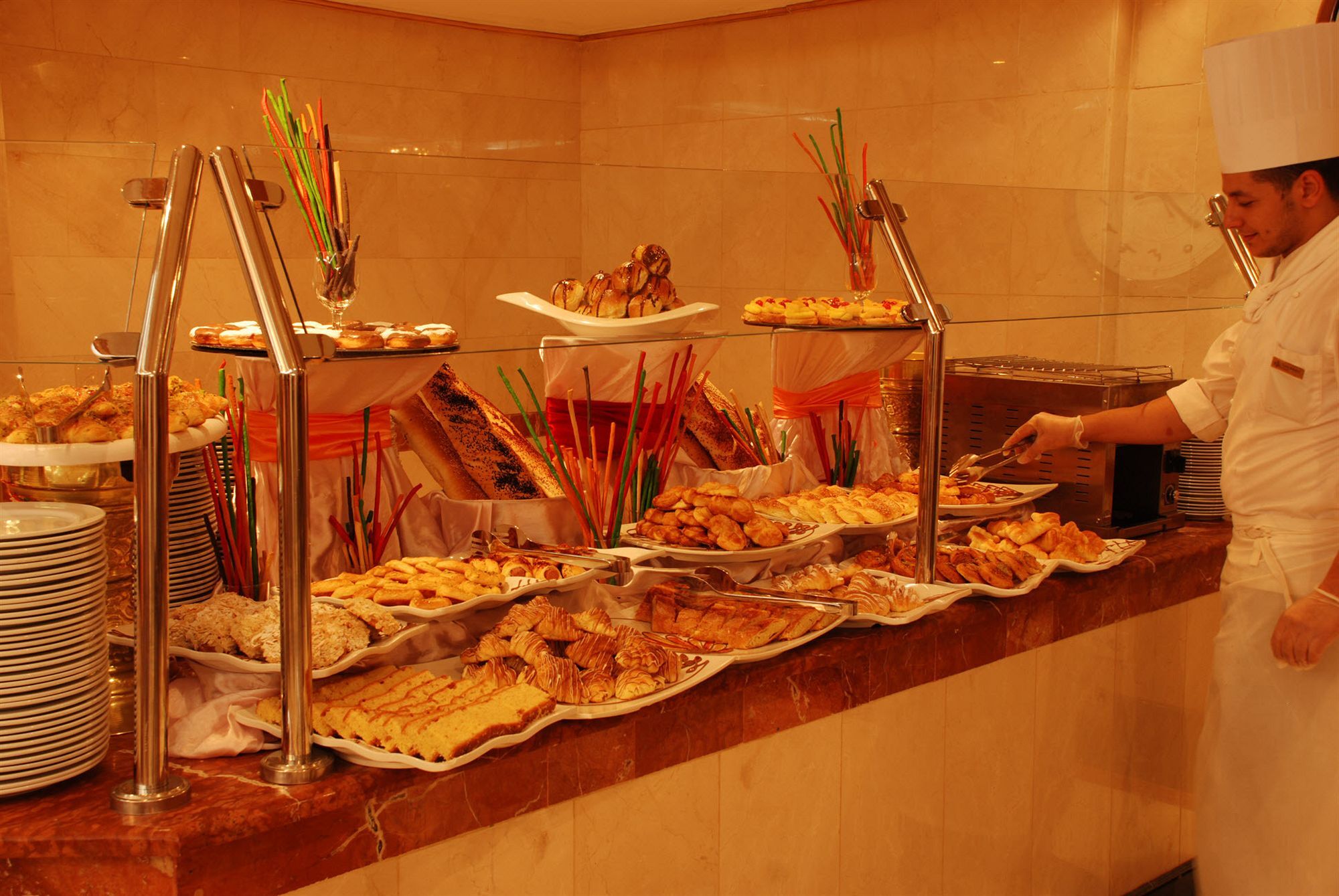 Dar Aleiman Al Haram Hotell Medina Eksteriør bilde A buffet at a hotel